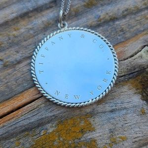 ***SOLD**Tiffany and Co Twist Pendant and necklace